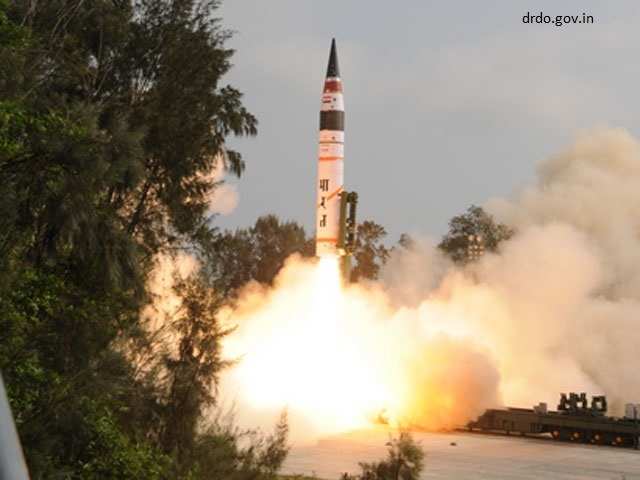 अंतरिक्ष में 300 किमी दूर LEO (Low Earth Orbit ) में एक लाइव सैटेलाइट को मार गिराया है।