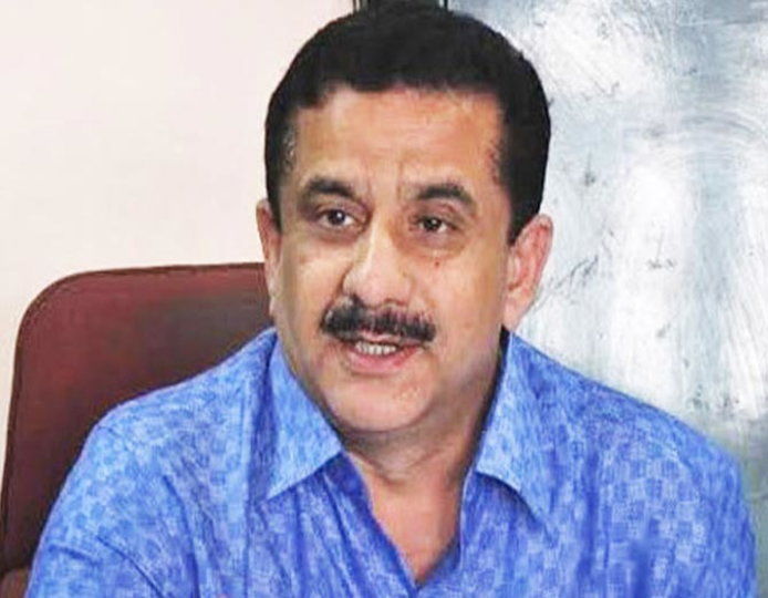 स्मृति ईरानी राजनीति से त्याग और अब वसीम रज़ा ने आत्महत्या की बात कही अगर मोदी इलेक्शन हारते हैं।