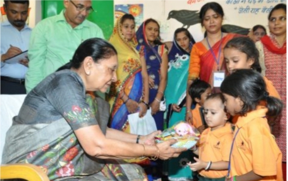 आज उत्तरप्रदेश राज्यपाल का शपथ लेंगी आनंदीबेन पटेल