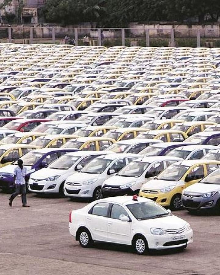 इलैक्ट्रिक वाहनों पर जीएसटी हुई पाँच प्रतिशत