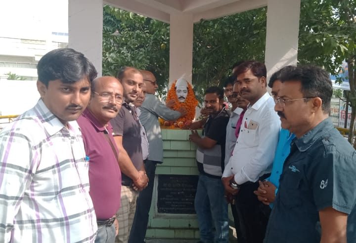 पत्रकार पुरोधा अमर शहीद गणेश शंकर विद्यार्थी की 129 वीं जयंती आयोजित किया गया विशाल भंडारा।