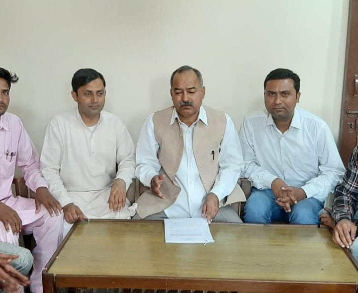 नर्स -टेक्नीशियन नियमावली मंजूरी को लेकर लड़ाई लड़ेगा मोर्चा – रघुनाथ सिंह नेगी