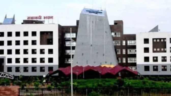 नौ IAS के विभागों में हुये तबादले