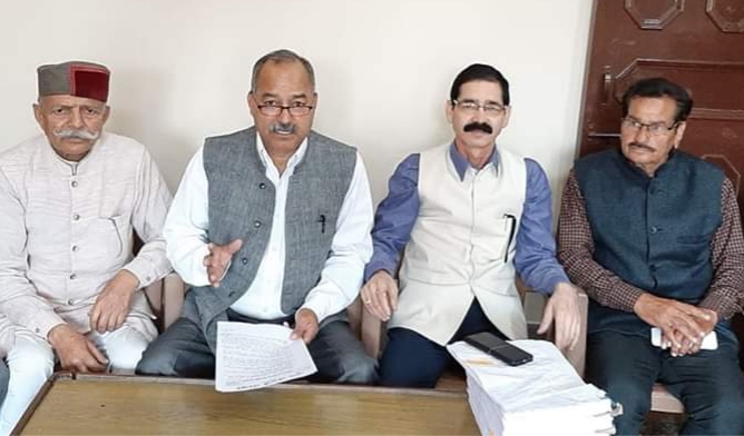 सी0एम0 पत्नी मामले में शिक्षा विभाग आया हरकत में -मोर्चा