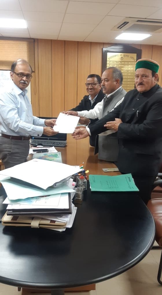 करोड़ों रुपए की घटिया साइकिलों व अन्य सामान की उच्च स्तरीय जांच को लेकर मुख्य सचिव से मिला मोर्चा- नेगी