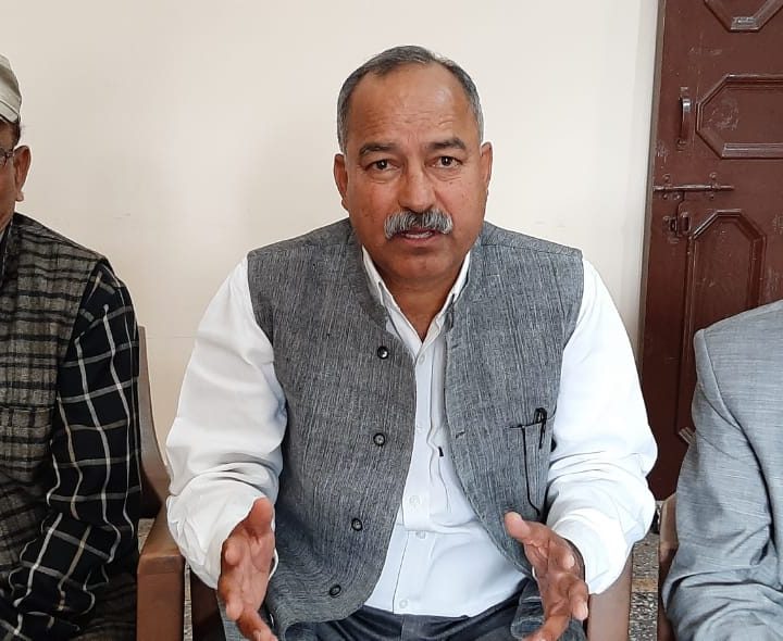 त्रिवेंद्र माफियाओं पर मेहरबान, बेरोजगार घूम रहे परेशान- मोर्चा