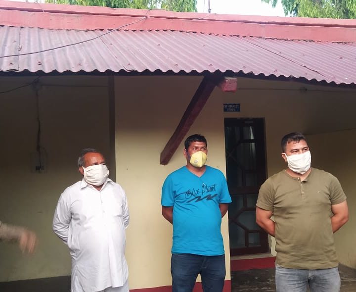 सरकारी सस्ते गल्ले के राशन राशन की कालाबाजारी एक अभियुक्त गिरफ्तार एक की तलाश जारी कोरोना के चलते भी कालाबाजारी रुकने का नाम नही ले रही -रिपोर्ट अमर सिंह कश्यप