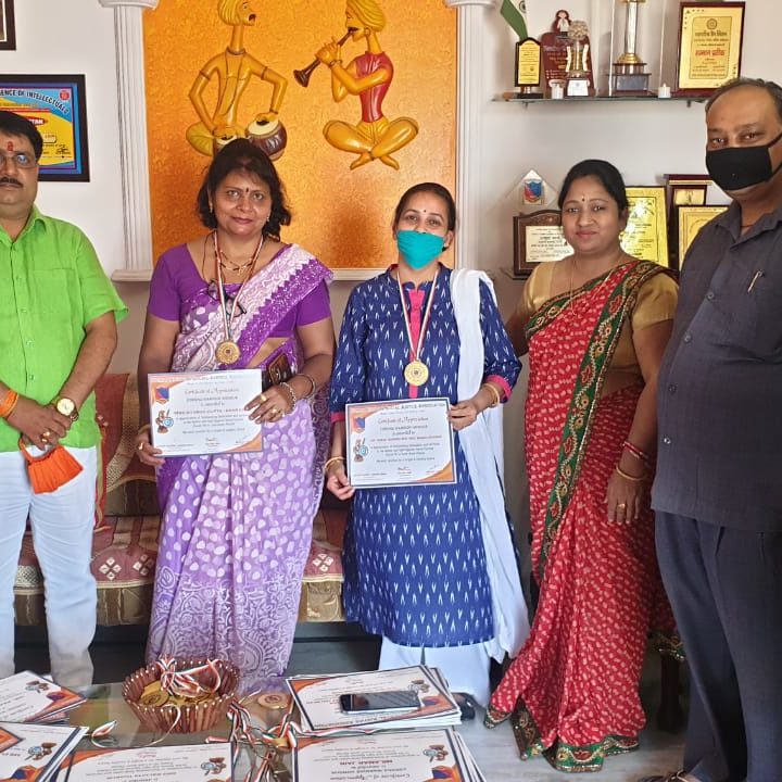 श्रुत पंचमी के अवसर पर मानवाधिकार एवं सामाजिक न्याय संगठन के विजय पार्क स्थित ऑफिस में कोरोना वॉरियर सम्मान आयोजित किया गया ।