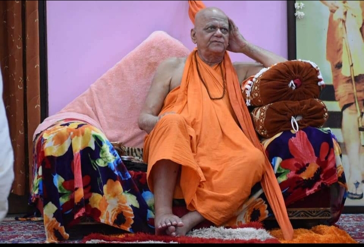 वर्णाश्रम व्यवस्था में सबकी जीविका जन्म से सुरक्षित