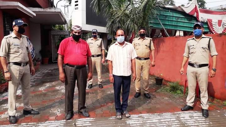 उत्तराखंड पुलिस ने खोला फर्जीवाड़ा एक फर्जी कंपनी खोलकर आरडी, एफडी के नाम पर लोगों के साथ 28 करोड़ रुपये की धोखाधड़ी करने वाले दो अभियुक्तों  गिरफ्तारी हुई।