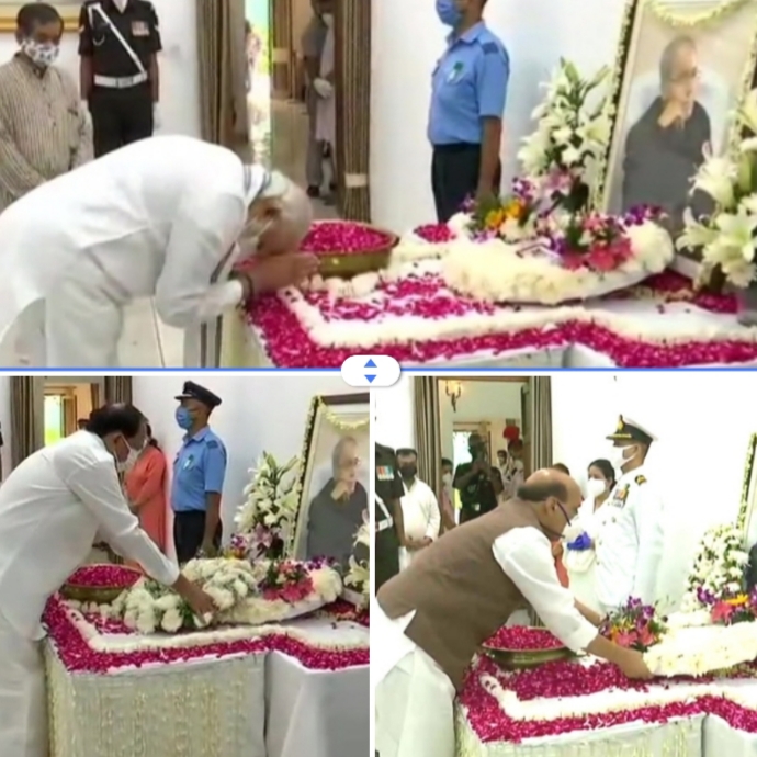 प्रधानमंत्री , राष्ट्रपति सहित तीनों सेना प्रमुखों ने पूर्व राष्ट्रपति को दी श्रदाँजलि