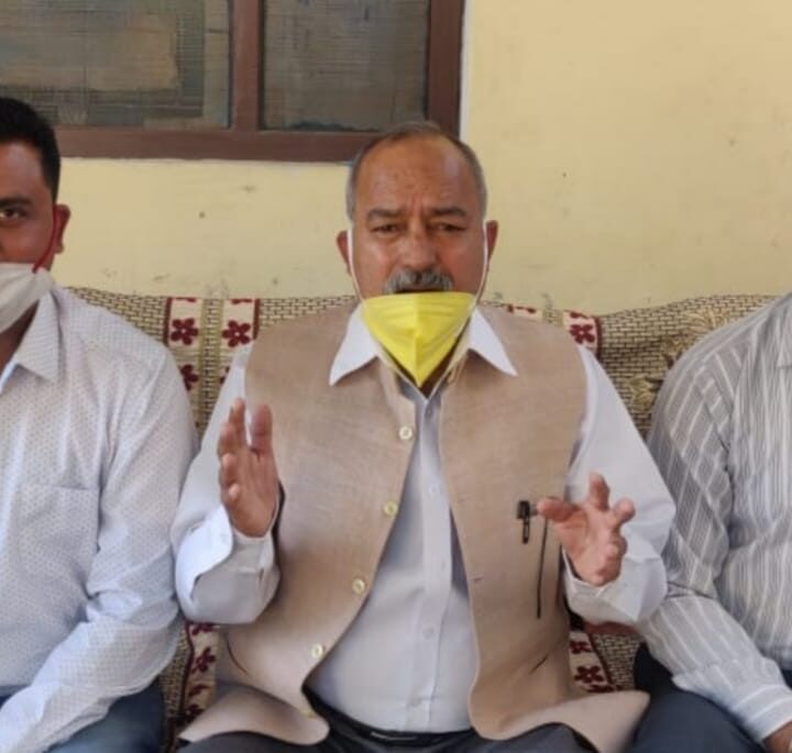 झारखंड दलाली प्रकरण में विरोधियों को ब्रह्मास्त्र थमा बैठे नादान त्रिवेंद्र – मोर्चा