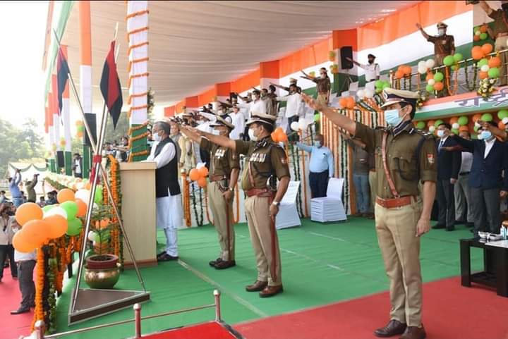 पुलिसलाईन देहरादूनमें राष्ट्रीयएकता दिवसकी रैतिकपरेड कीमनमोहक झलकियां