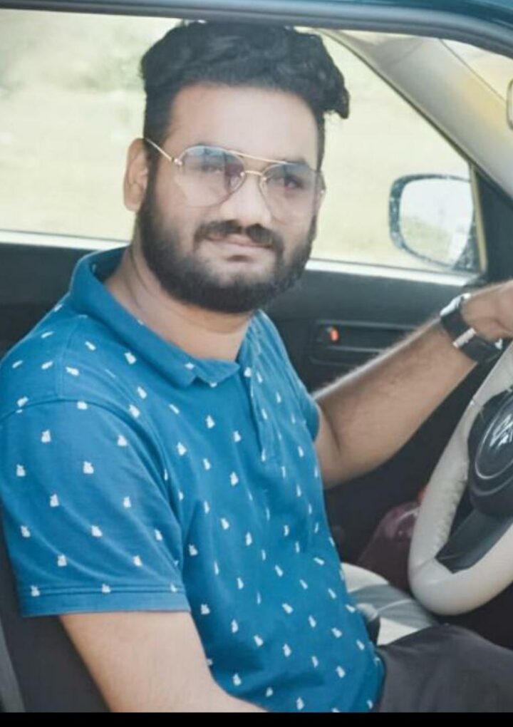 सट्टा खिला रहे लोगों की आने वाली दीपावली हुई फीकी पुलिस ने मारा छापा8लाख नगदी से ज्यादा सहित फाच्यूनर कार बरामद कर 5अभियुक्तो को मौके से किया गिरफ्तार-बाँदा यूपी