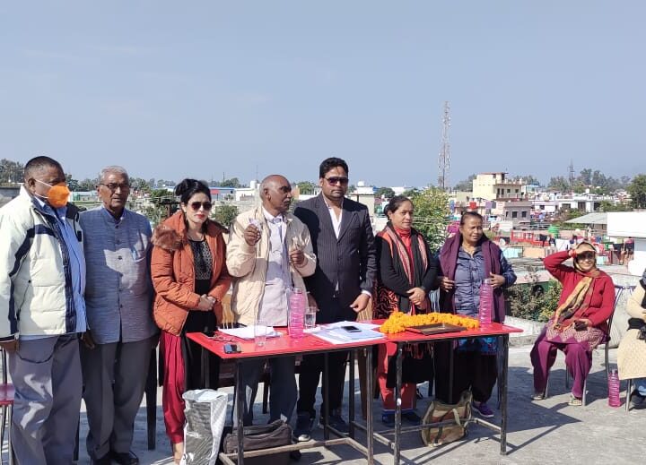 झंगोरा प़ाइवेट लिमटेड कम्पनी के द्वारा महिलाओं को घर- घर रोजगार देने के लिए मिटींग बुलाई गयी -एक उड़ान स्वालंबी महिलायों के लिये