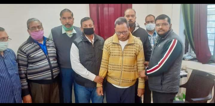 10हजार की रिश्वत लेते परिवहन विभाग बांदा का आरएम गिरफ्तार-अदालत में बुधवार को किया जाएगा पेश