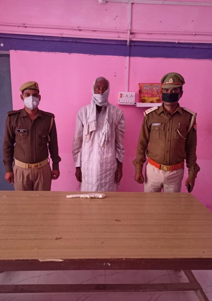 देशी तमंचा व कारतूस सहित एक शातिर को पुलिस ने दबोचा