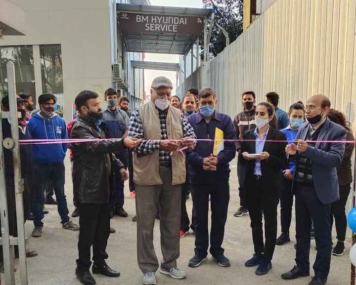 बी एम ह्युंडई ने सहस्त्रधारा रोड और सुभाष नगर में 14 से 23 दिसम्बर तक स्मार्ट कार केयर कैम्प का आयोजन किया।