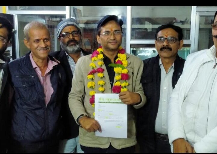 उत्तर प्रदेश जिला झांसी प्रेस न्यूज़ क्लब के वरिष्ठ पत्रकारों द्वारा नीरज साहू को अध्यक्ष मनोनीत किया गया