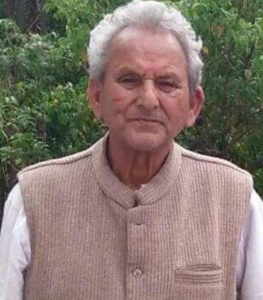 श्रद्धांजलि मनाई युग पुरुष गरीब व मजलूमों के खेवनहार 12भाषाओं के जानकार हम सबके हृदय सम्राट मा बिहारी लाल जी की श्रद्धा सुमन अर्पित कर उनके आश्रम लोक जीवन भारती बूढ़ाकेदार जाकर ।