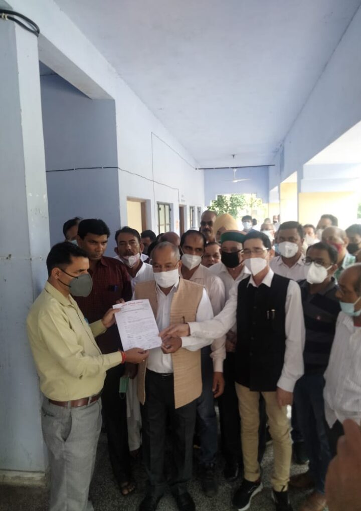 आंदोलनकारी चिन्हिकरण प्रक्रिया शुरू कराने को मोर्चा ने किया घेराव 9 विकासनगर- जन संघर्ष मोर्चा