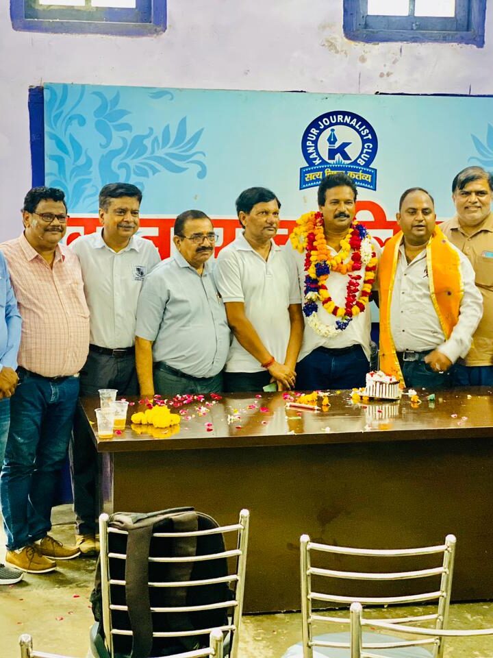 धूमधाम से मना कानपुर जर्नलिस्ट क्लब के मंत्री विक्की रघुवंशी और सँयुक्त मन्त्री आलोक अग्रवाल का जन्मदिन।