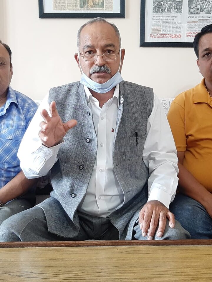 आउटसोर्सिंग के माध्यम से होने वाली नियुक्तियों में सेवायोजन पंजीकरण हो जरूरी- मोर्चा