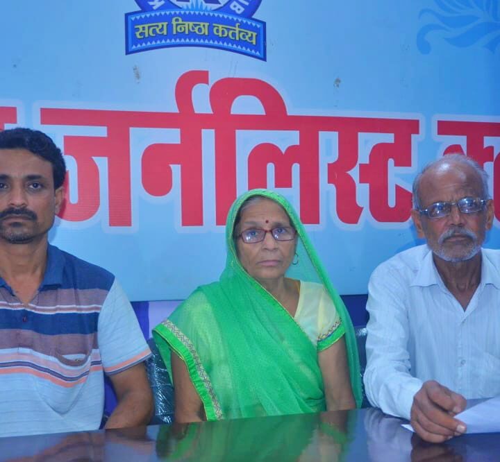 विकास दुबे का गुर्गा फैला रहा दहशत, पीड़ित ने आईजी को सुनाई दबंगई की दास्तां, रोते हुए बोले बचा लो साहब।