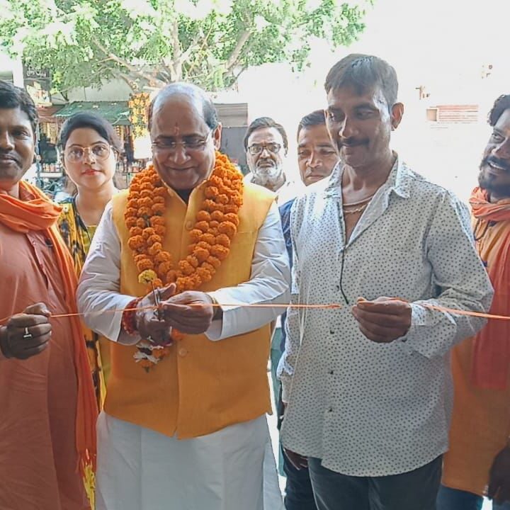 गोविंद नगर विधानसभा अंतर्गत वैक्सीन के निशुल्क डोज कैम्प का आज उद्घाटन