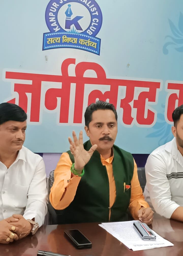 डॉ रोहित सक्सेना ने समर्पित किया पत्रकारों व खिलाड़ियों को अपना राजनीतिक कैरियर