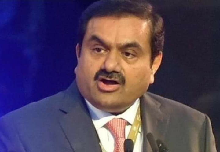 गिरोह बंद पूंजीवाद जनता की जेब बैंक के जरिए काटी जा रही
