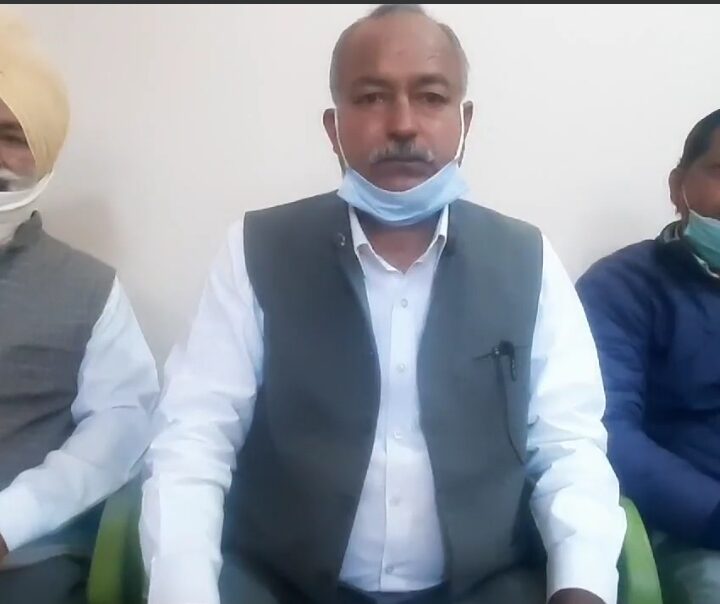भाजपा प्रत्याशी छात्रवृत्ति घोटालेबाज परिवार से, ईमानदार कार्यकर्ता दरी बिछाने तक सीमित -मोर्चा