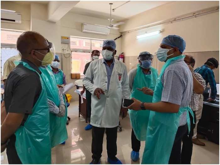 कानपुर जिलाधिकारी की सख्ती के बाद स्वास्थ विभाग आया एक्शन मोड़ में -कार्यवाही