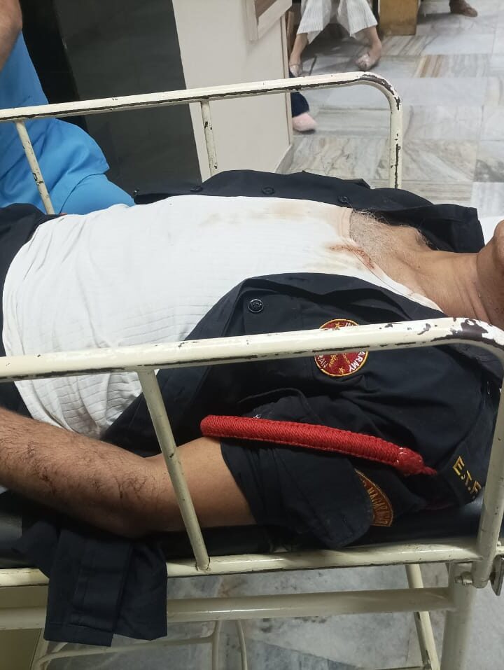 सुअर पकड़ने गए नगर निगम प्रवर्तन दल की टीम पर हमला,2 लोग घायल। एक की हालत गंभीर