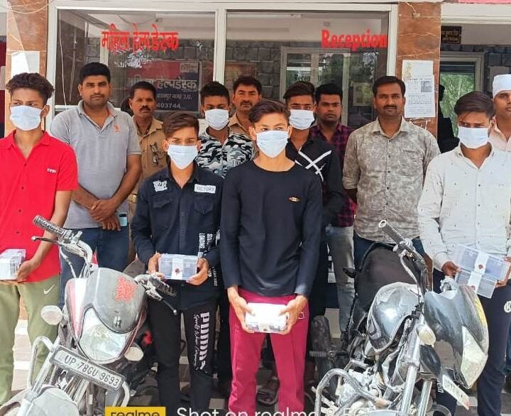 कानपुर ब्रेकिंगडीसीपी वेस्ट की स्पेशल टीम और पनकी पुलिस को मिली बड़ी सफलता।पुलिस की स्पेशल टीम ने पकड़ा लूट करने वाले 2 गैंग के 6 सदस्य।