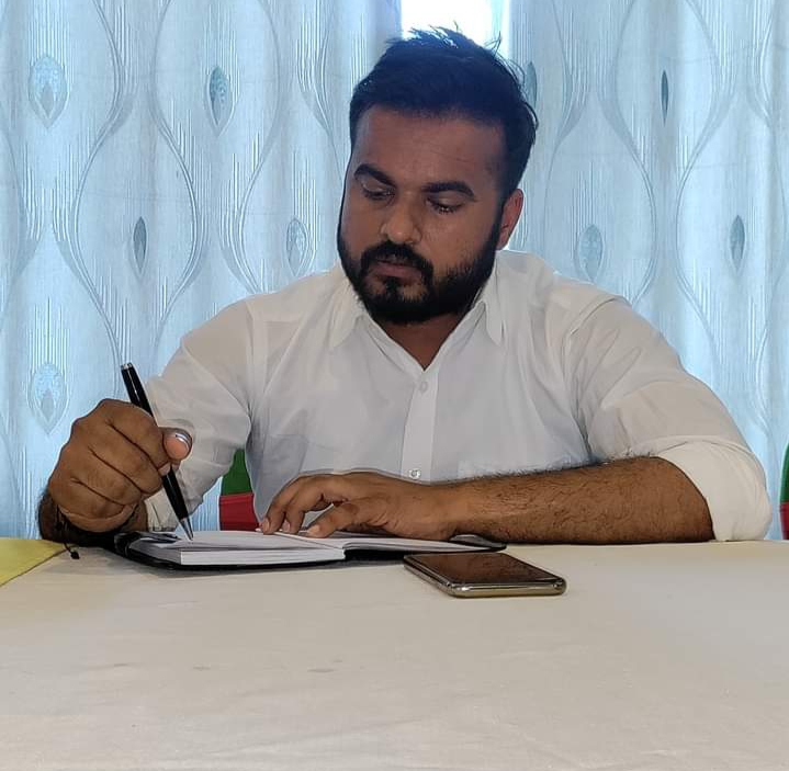 भैरवा लुंबिनी नेपाल के युवा अभियंता ने स्वतंत्र उप मेयर पद के लिए भरा नामांकन