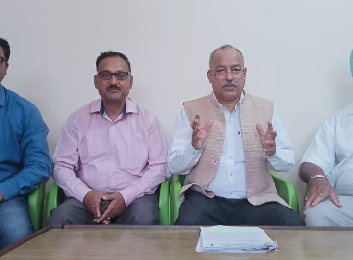 न्यायालय के आदेश की अनुपालना कराने में नाकाम सरकार को बर्खास्त करो गवर्नर साहब -मोर्चा