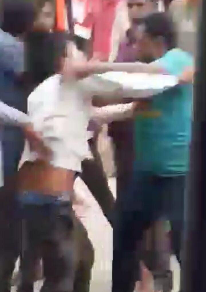 बुलंदशहर: योगी सरकार में नहीं है सुरक्षित पत्रकार पत्रकार की लोगों ने की बेरहमी से पिटाई