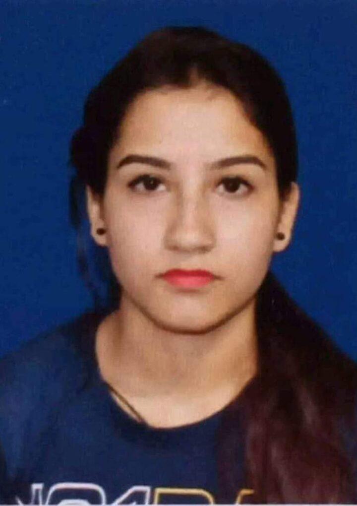 #justice_for_ankita #जस्टिस_फॉर_अंकिता एक मध्यम वर्ग की लड़की आत्मनिर्भर बनना चाहती थी आज गलत कार्य न करने के विरोध में मौत के घाट उतार दी गई