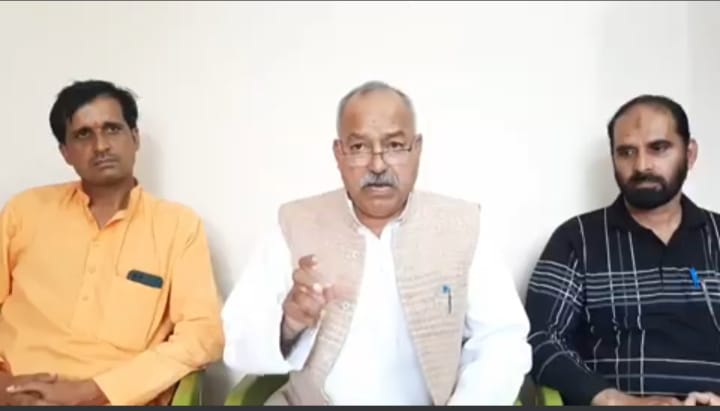 वाह रे कर्णधारों ! वेतन 30 हजार और पेंशन लेते हो 40 हजार- मोर्चा
