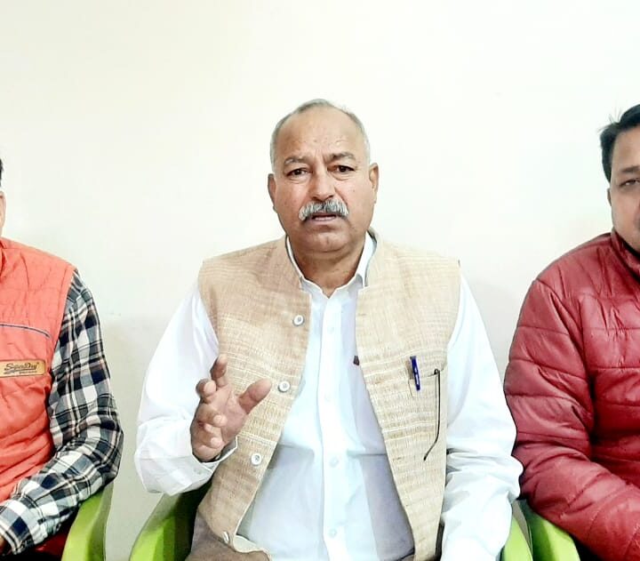 महाराज ! डिजिटल हस्ताक्षर नहीं संभाल पा रहे तो विभाग क्या खाक संभालोगे- मोर्चा