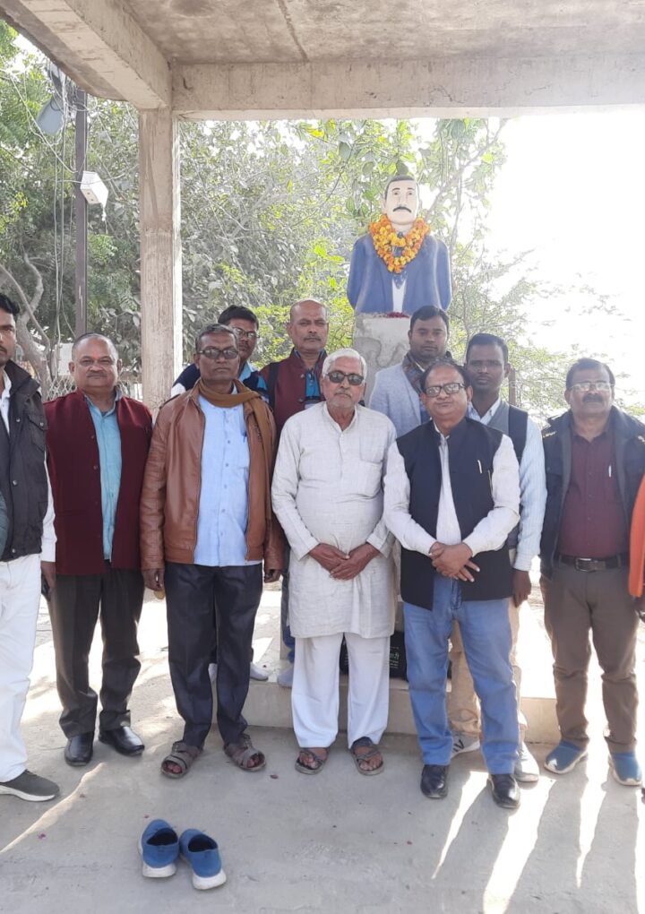 बांदा प्रेस क्लब के कारवां में बबेरू के एक दर्जन साथी और जुड़े