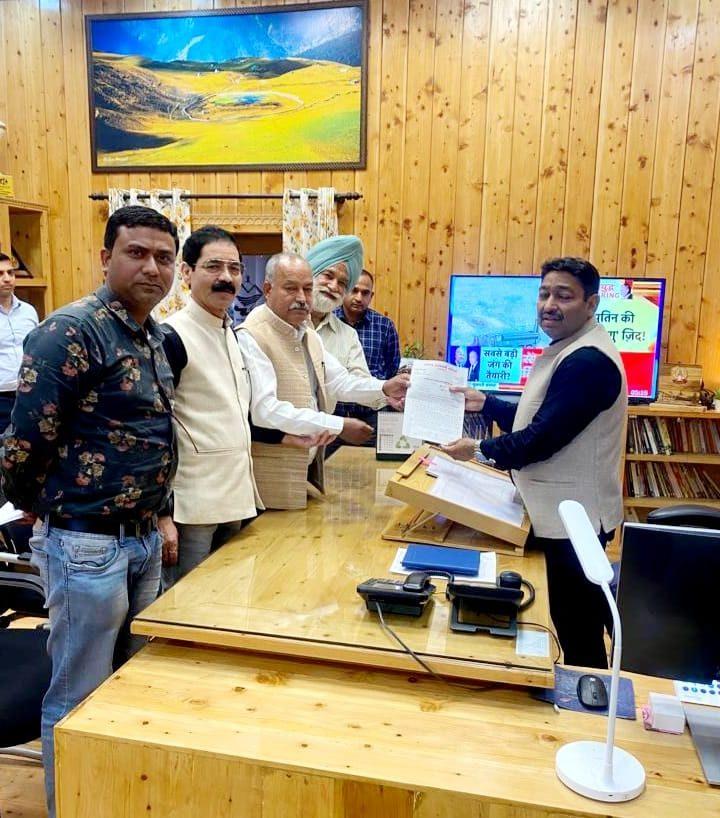 पत्थरबाजों व फंडिंग करने वालों पर रासुका लगाने को मोर्चा ने पुलिस मुख्यालय में दी दस्तक देहरादून -जन संघर्ष मोर्चा