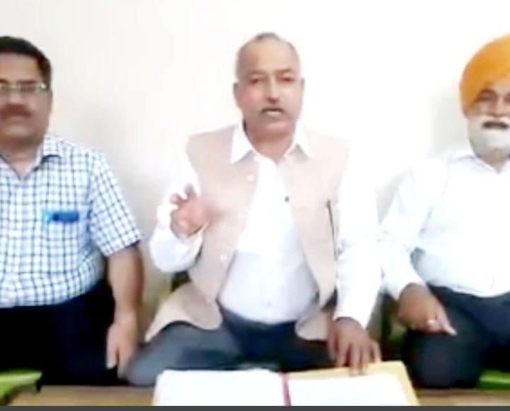 सीएम साहब!नाफरमानी मामले में पुलिस मुख्यालय पर चाबुक चलाइए -मोर्चा