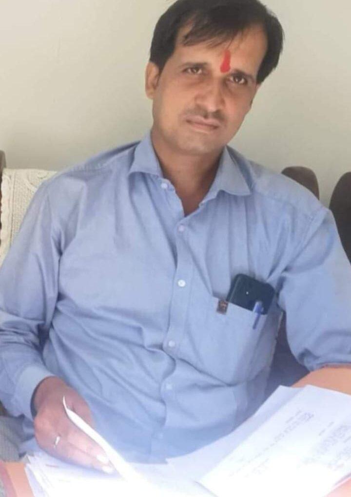 अवैध खनन कारोबारियों से दरियादिली मामले में  जिलाधिकारी हों बर्खास्त- मोर्चा