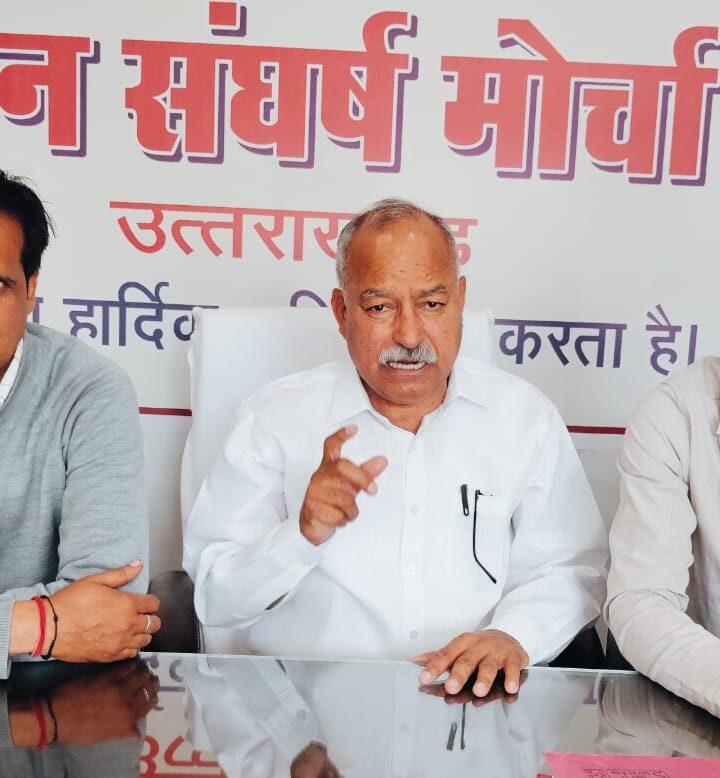 निकम्मे कर्मचारियों को जबरन रिटायरमेंट, भ्रष्ट- निकम्मे मंत्रियों को कब ! मोर्चा