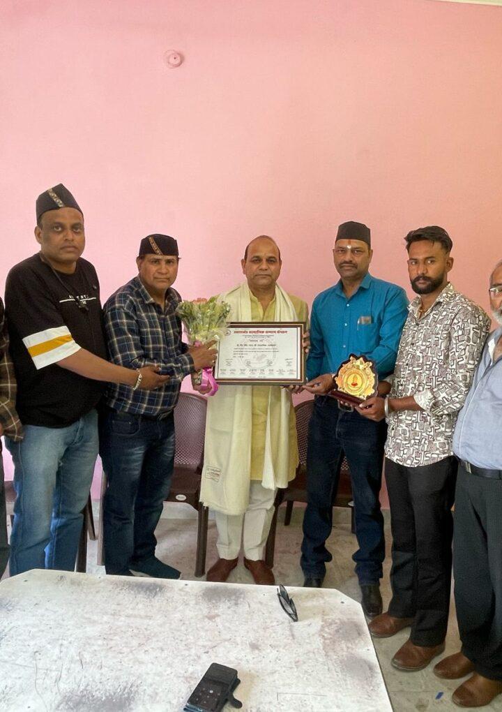 उत्तराखंड सामाजिक सम्मान संगठन ने किया सामाजिक कार्यकर्ता जनप्रतिनिधि बीर सिंह पंवार का किया सम्मान।