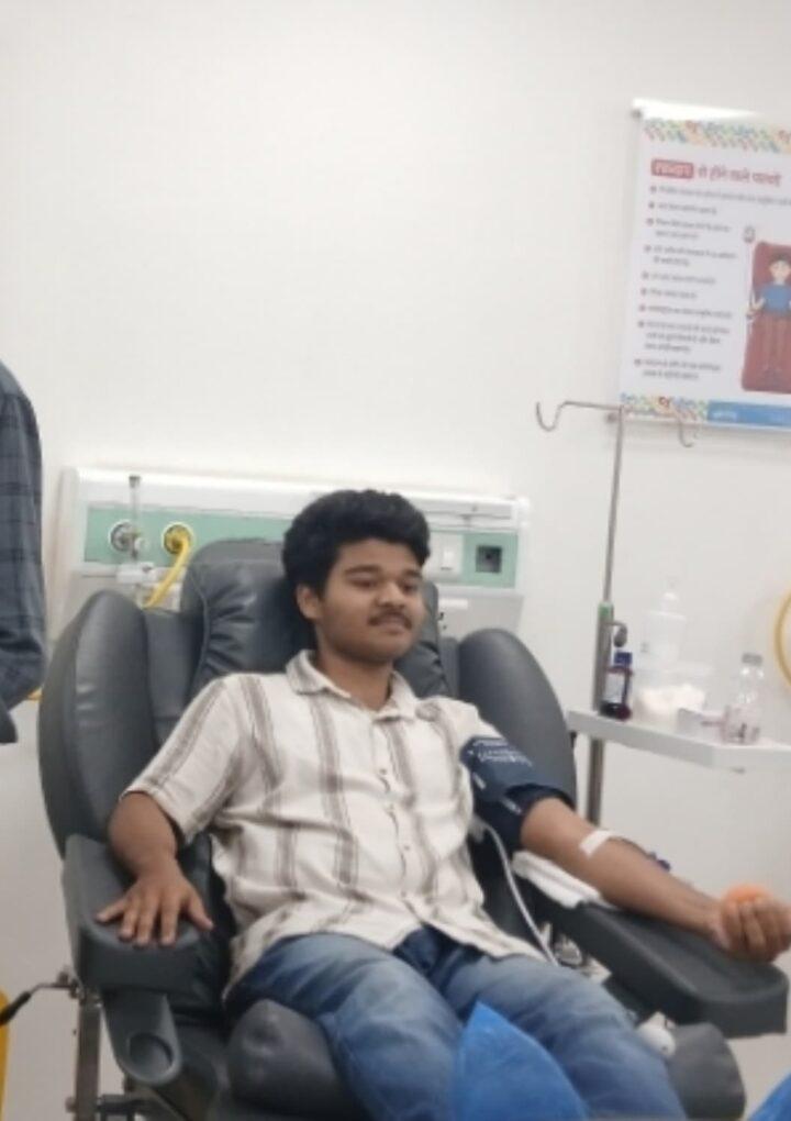 ग्राफिक एरा हॉस्पिटल में हार्ट ऑपरेशन के लिए रक्तदान, उत्तराखंड सामाजिक सम्मान सेवा ट्रस्ट की जिला कार्यकारिणी ने निभाई अहम भूमिका