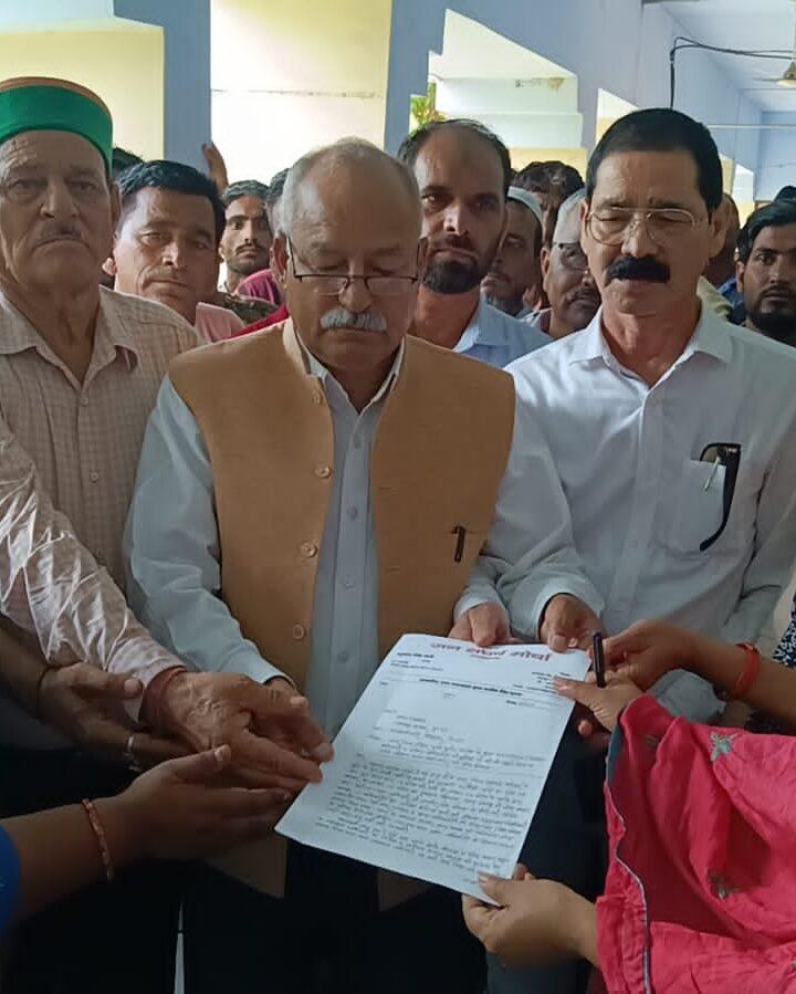 घोटालेबाज मंत्री गणेश जोशी की बर्खास्तगी को मोर्चा ने बोला हल्ला