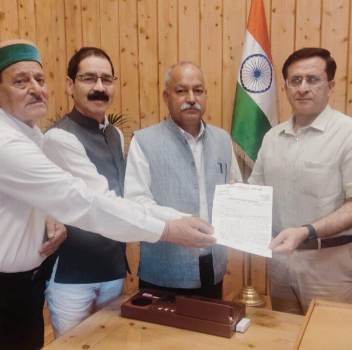 नशा कारोबारियों के खात्मा और रैश ड्राइविंग के खिलाफ मोर्चा ने दी पीएचक्यू में दस्तक